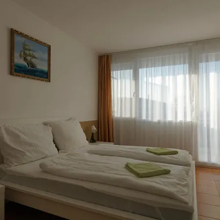 Hotel Plazs 2*