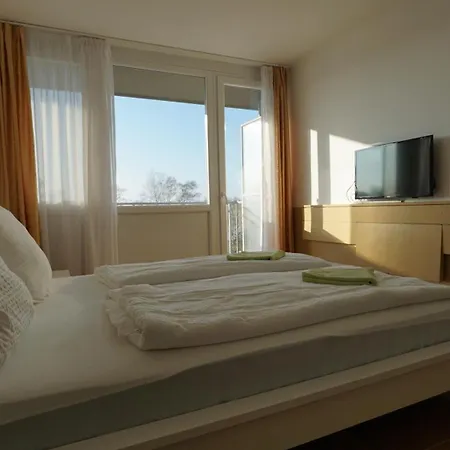 Plazs Hotel