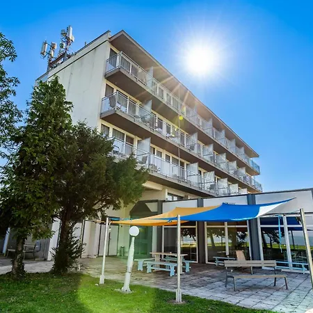 Plazs Otel