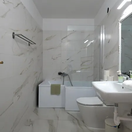 מלון Plazs שיופוק