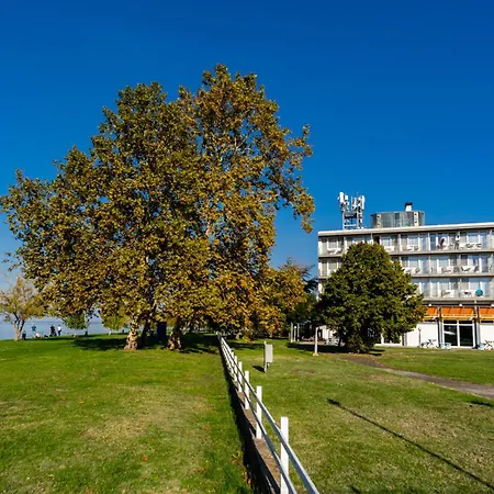 Plazs Hotel